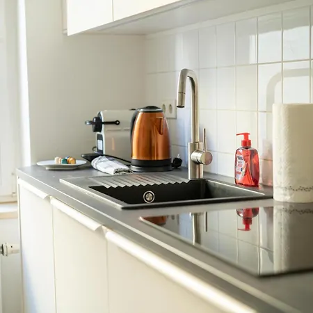Hotel Full House Premium E3 Magdeburg